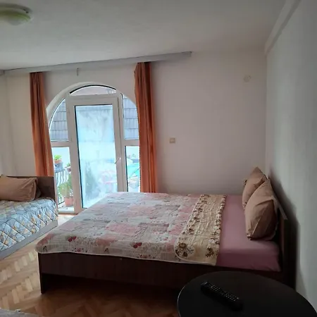 Gjorgi Apartment